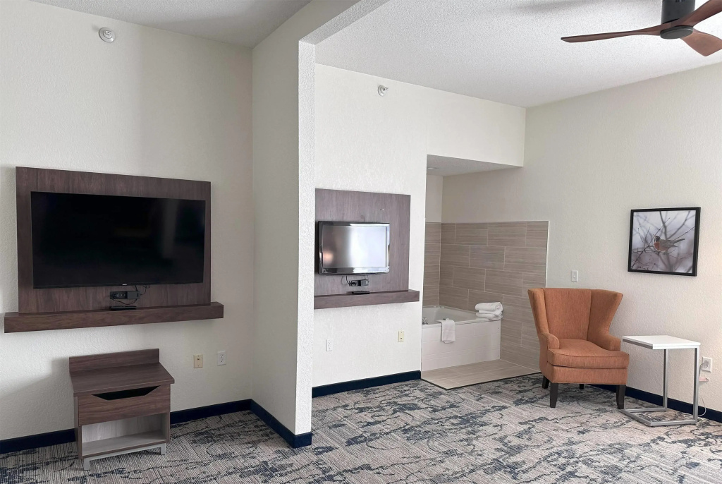 La Quinta Inn & Suites by Wyndham Milwaukee SW New Berlin - Général