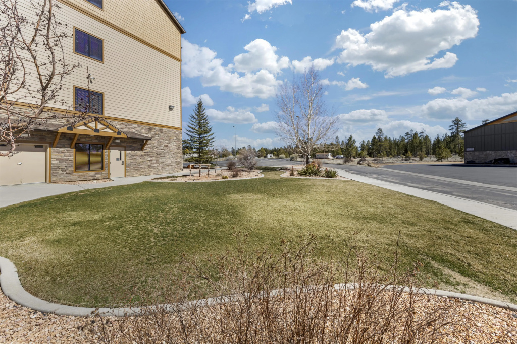 Best Western Plus Bryce Canyon Grand Hotel - 2