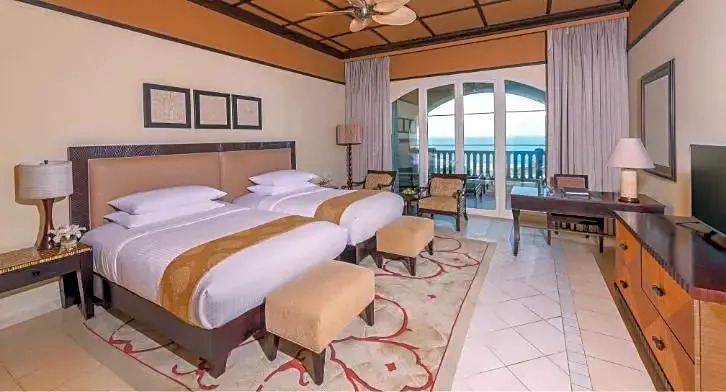 Anantara Desert Islands Resort & Spa
