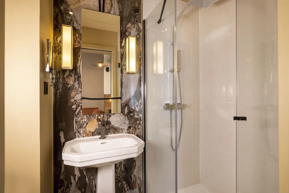 Hotel Le Rocroy 49