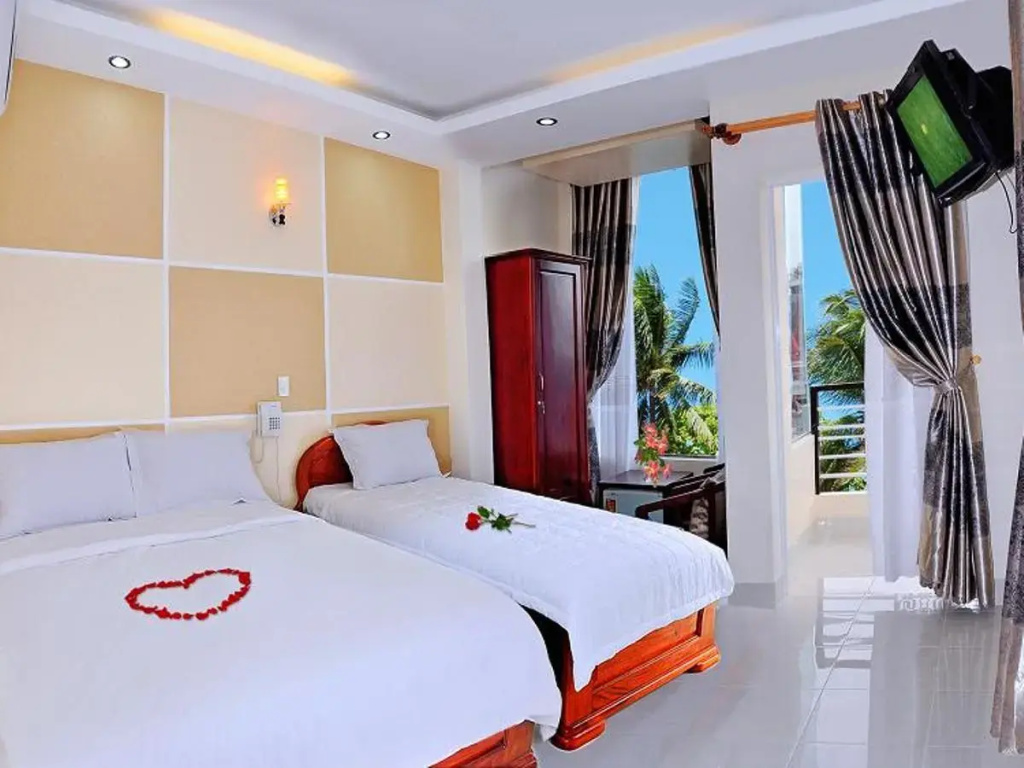 Deluxe Double room with balcony (twin beds)
