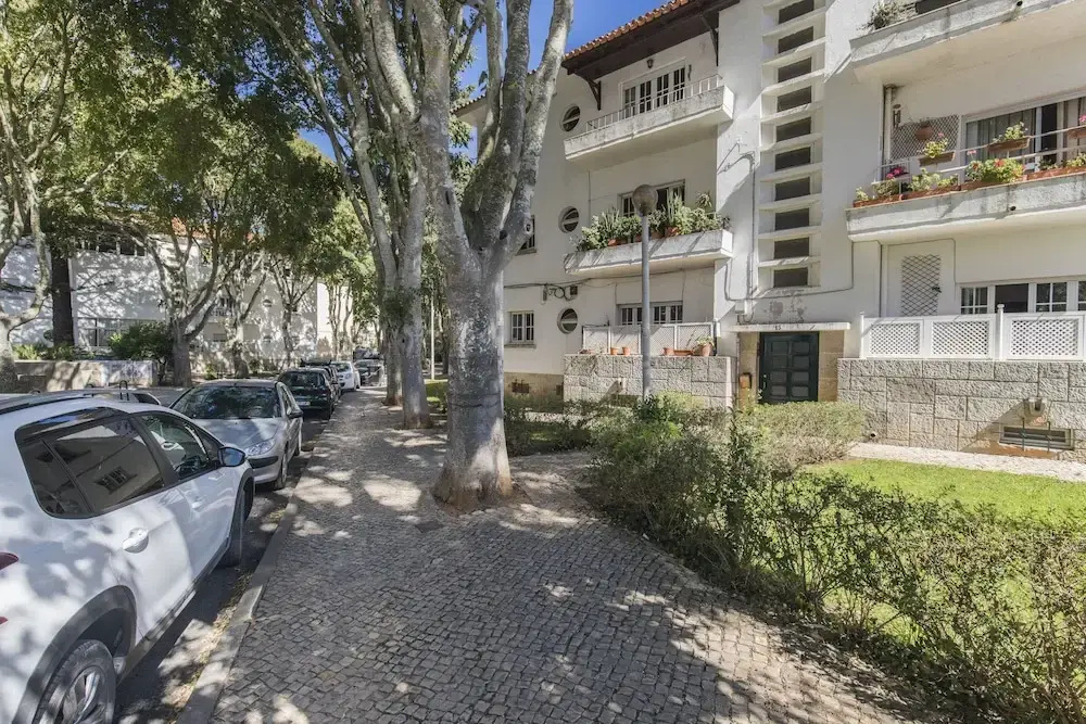 Rustic Seaview Apartment in Cascais