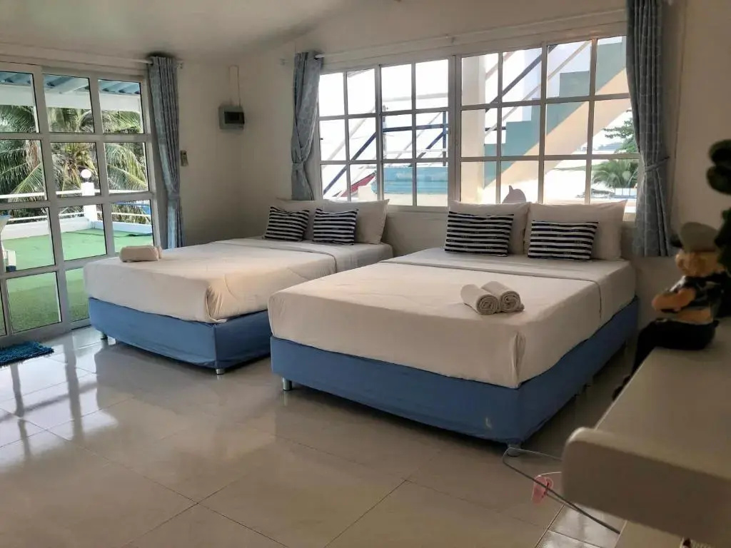 Standard Family room with sea view