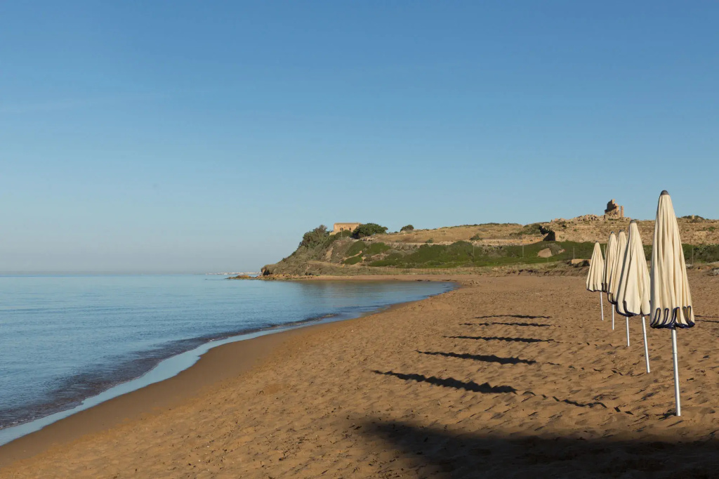 Beach & Waterfront