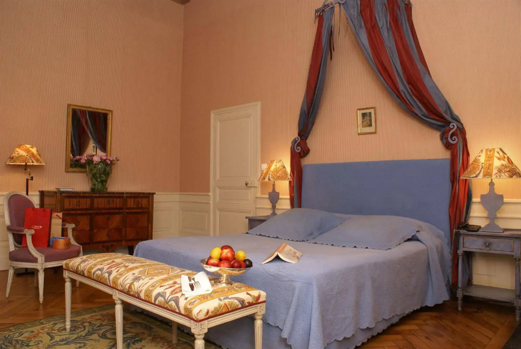 Afficher la photo 7 — Le Château de Reignac