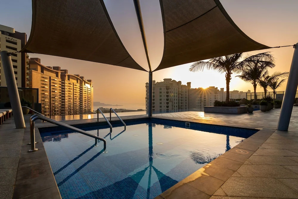 Luxurious Stay With Spectacular View of the Palm Jumeirah