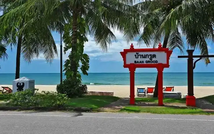 Beach & Waterfront