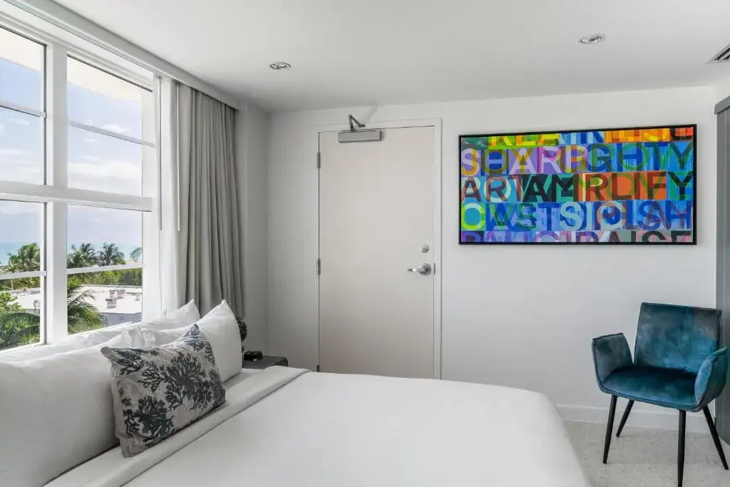 Double room oceanfront (full double bed)