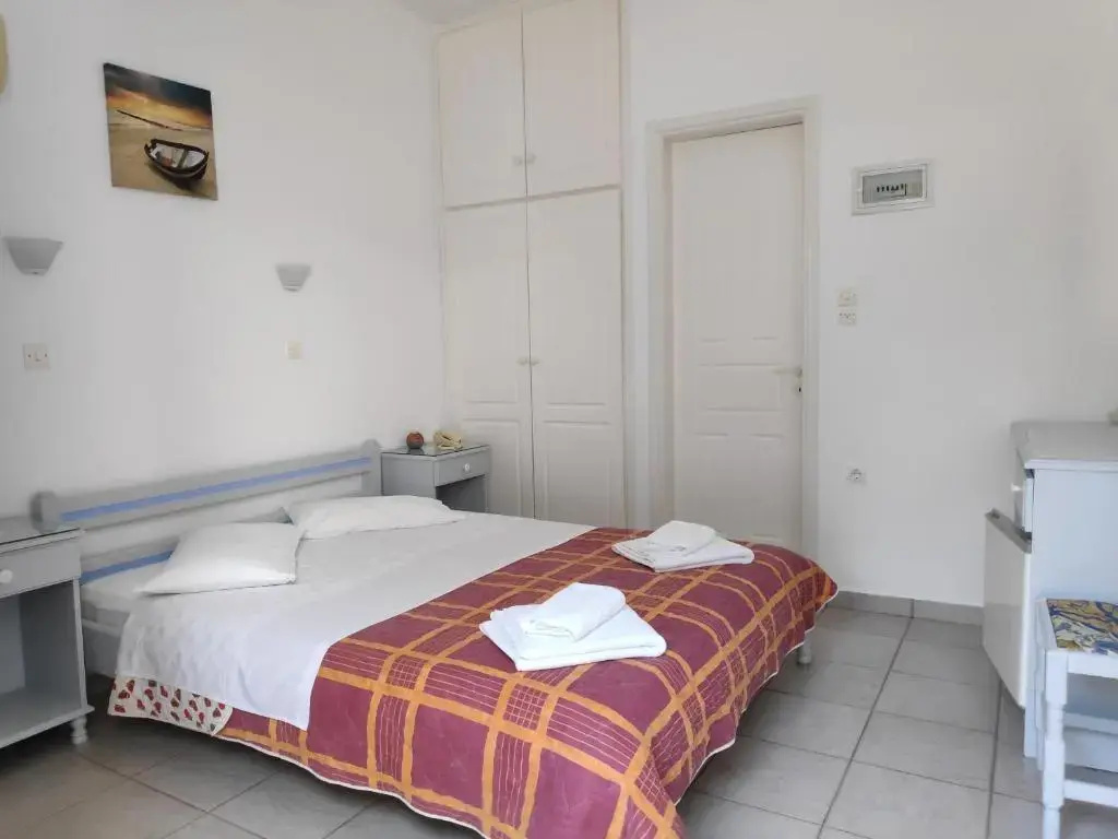 Economy room