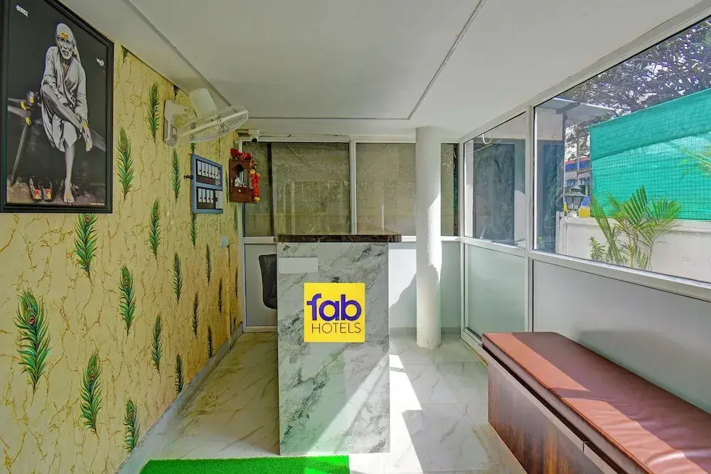 Fabhotel Shree Sai Inn