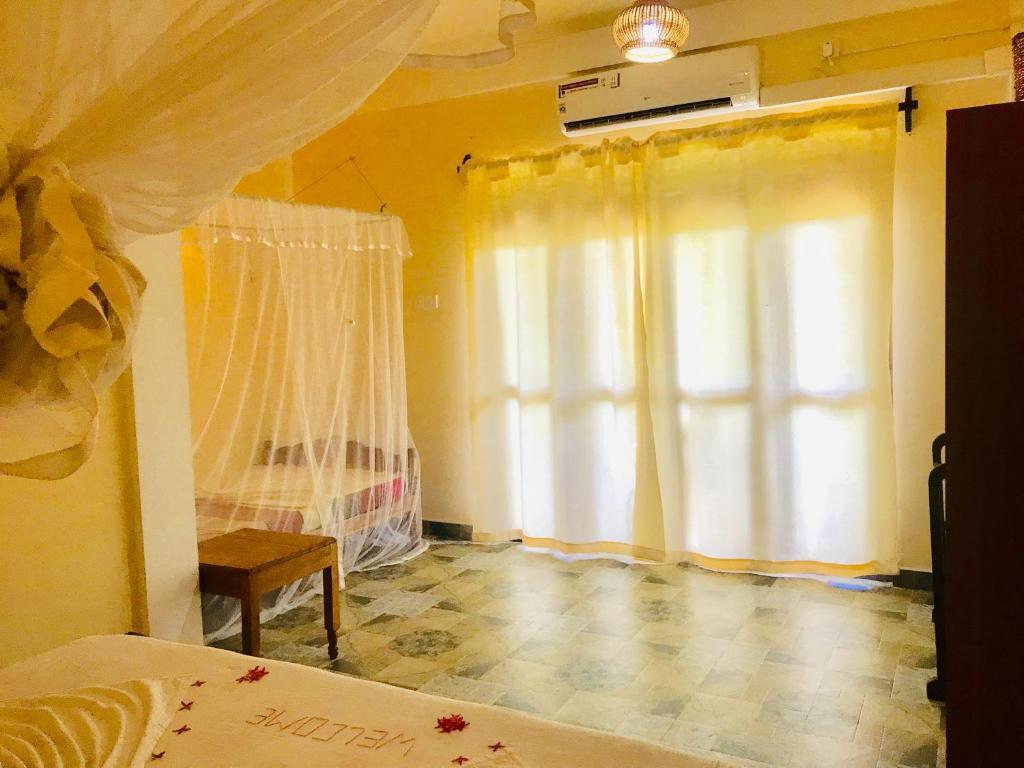 Eagles Nest Cabanas
