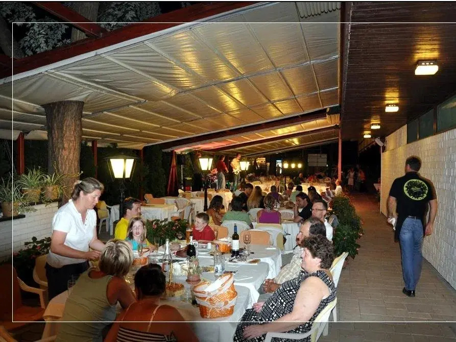 Food & Beverage