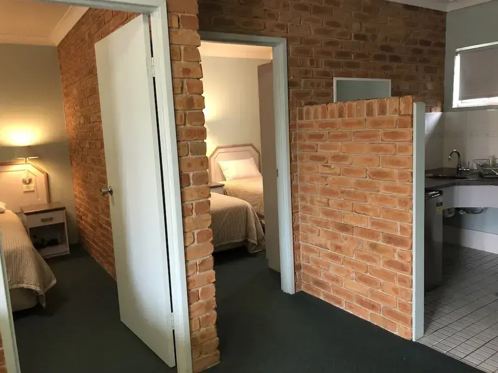 2 Bedrooms Apartment