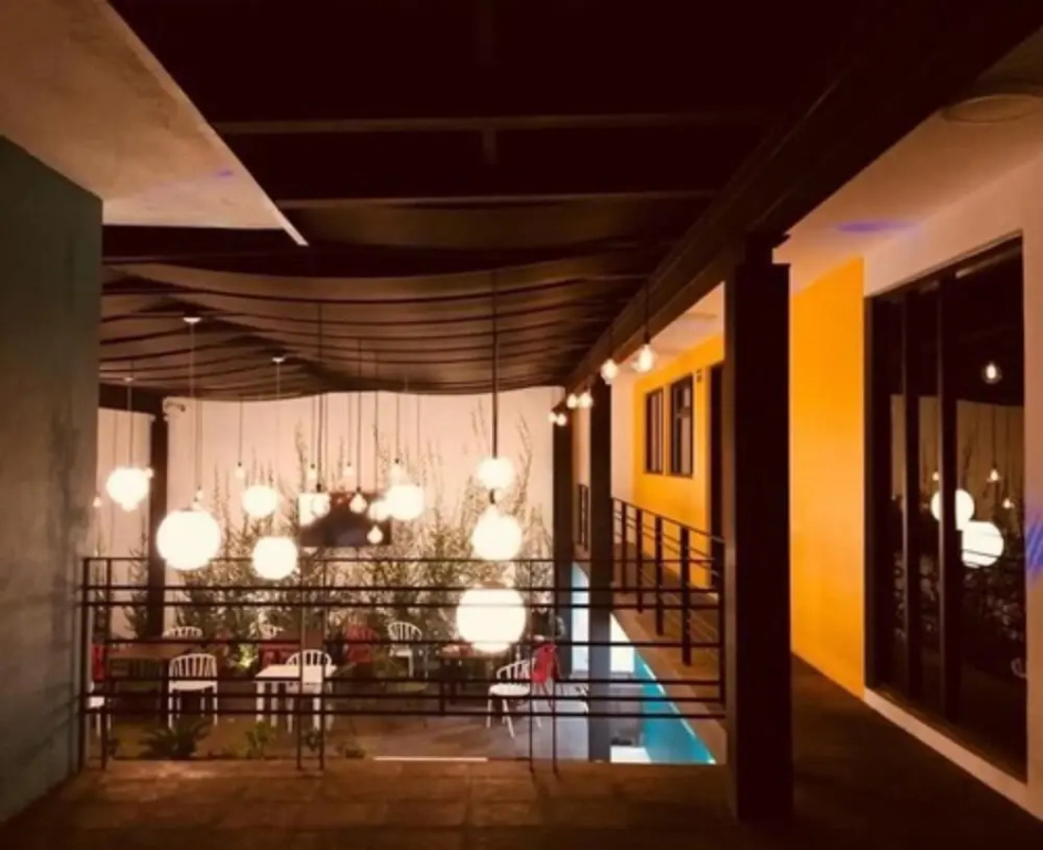 Lobby & Reception