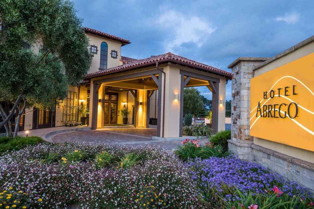Hotel Abrego