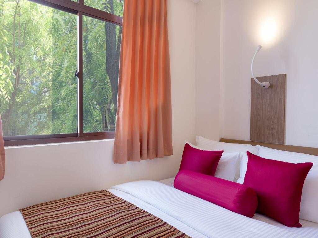 Novina Hotel by null