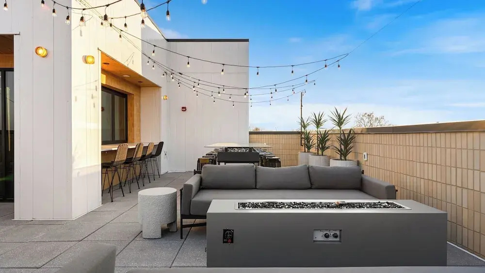 Creative Nashville Apartment + Rooftop Firepit + Gym + Easy Downtown Access Hermitage House by Avantstay