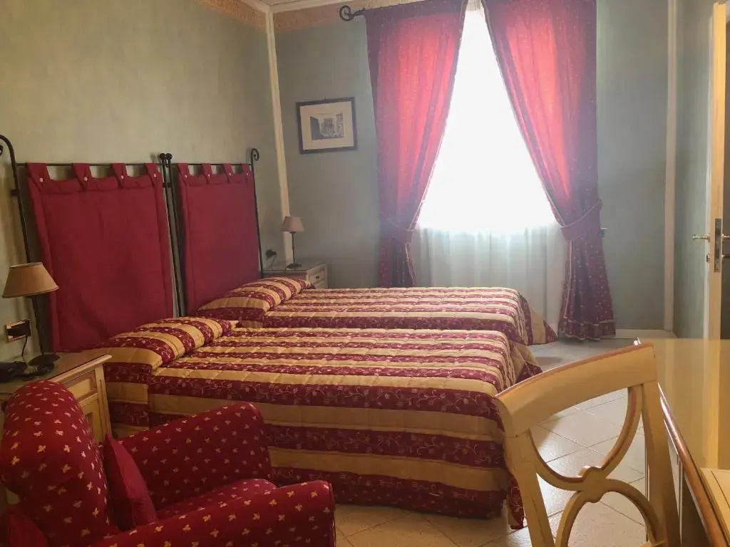 Economy room