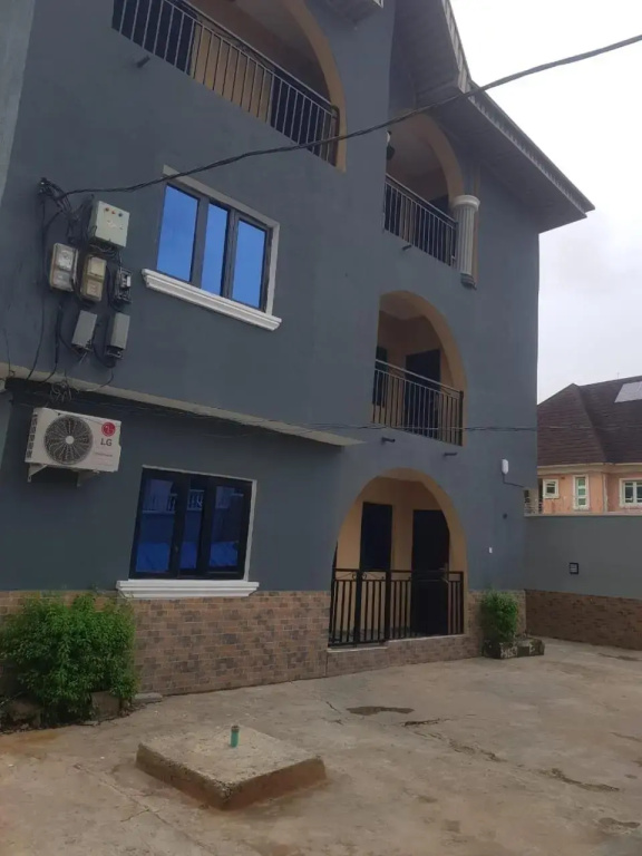 Well furnished 3 bed apartment