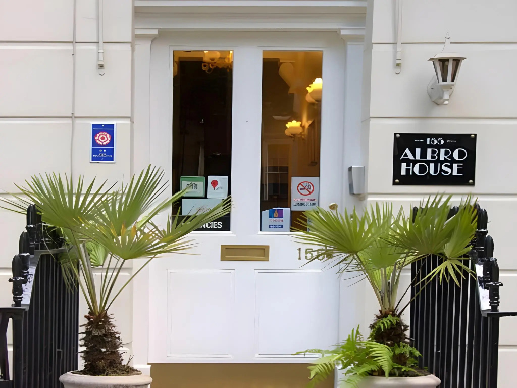 Albro House Hotel
