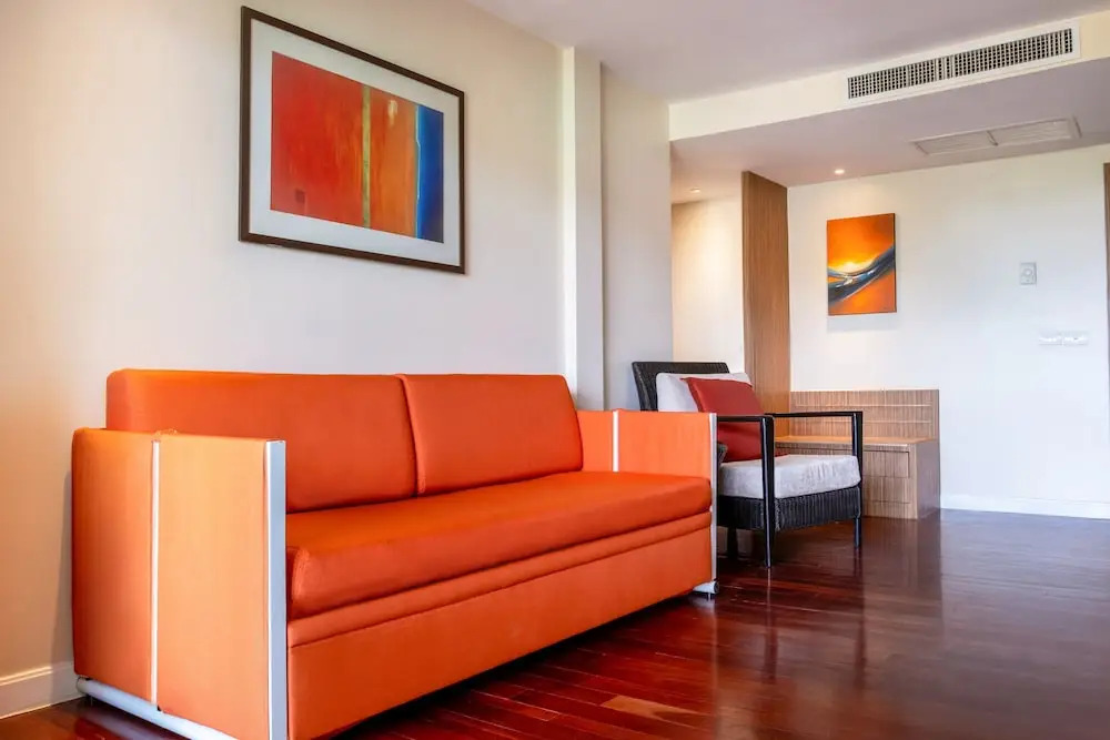 Люкс в Holiday Inn Resort Phuket Surin Beach, an IHG Hotel