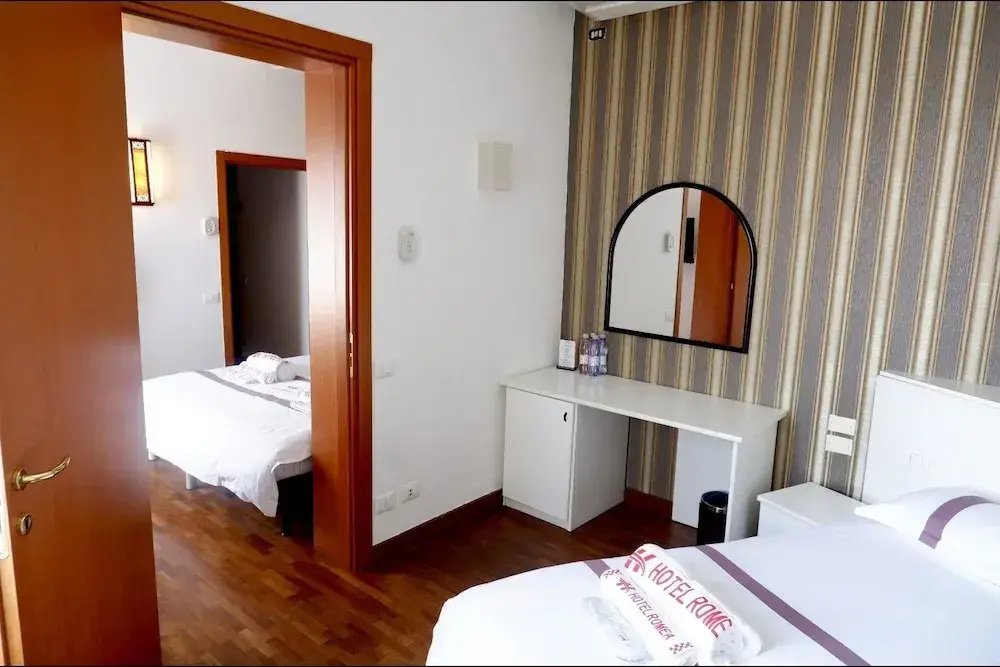 Classic Quadruple room