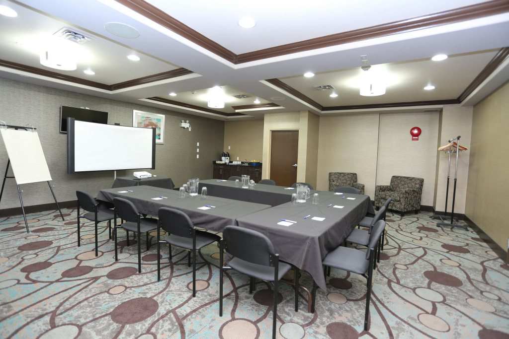 Holiday Inn Express & Suites - Vernon by IHG - Général