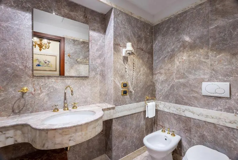 Classic Triple room