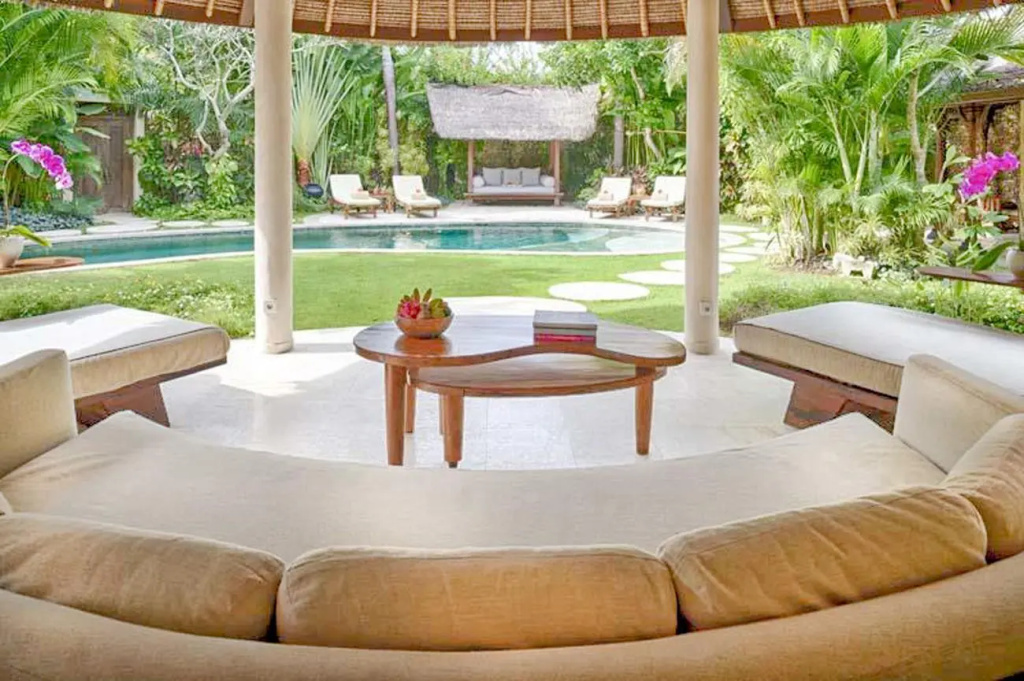 2 Bedrooms Suite