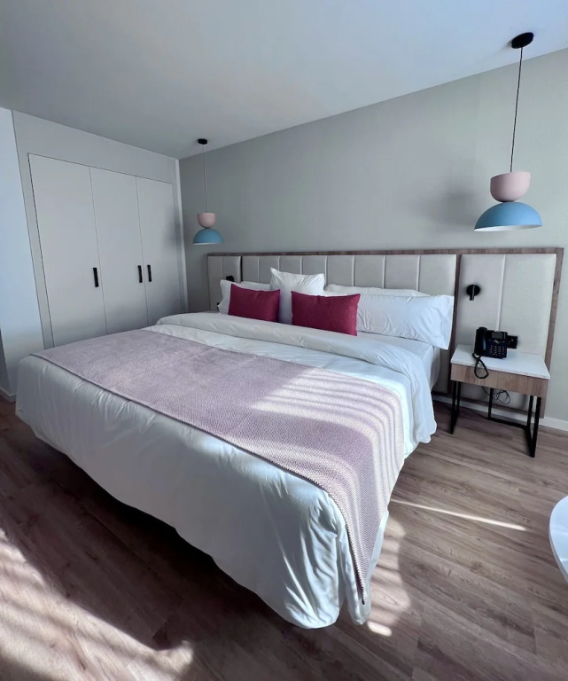 Premium Double room (full double bed)