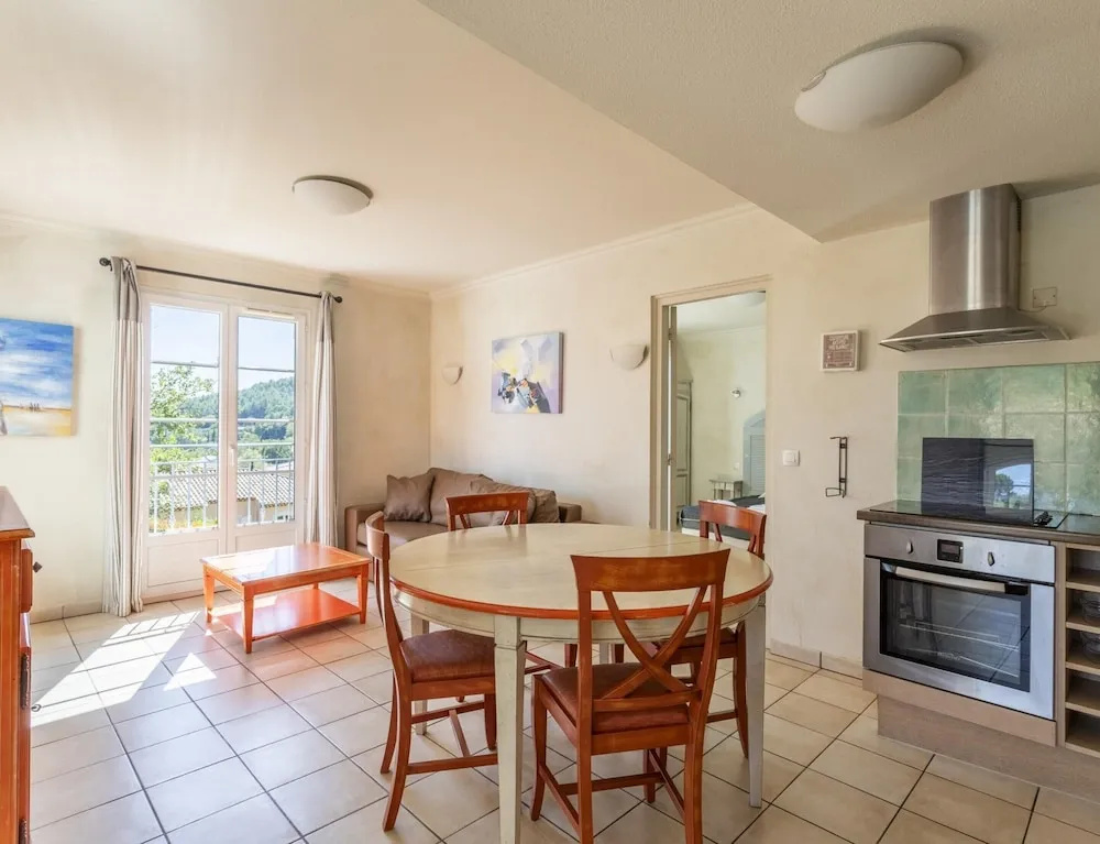 Afficher la photo 6 — 3-bedroom Provencal Retreat for 8