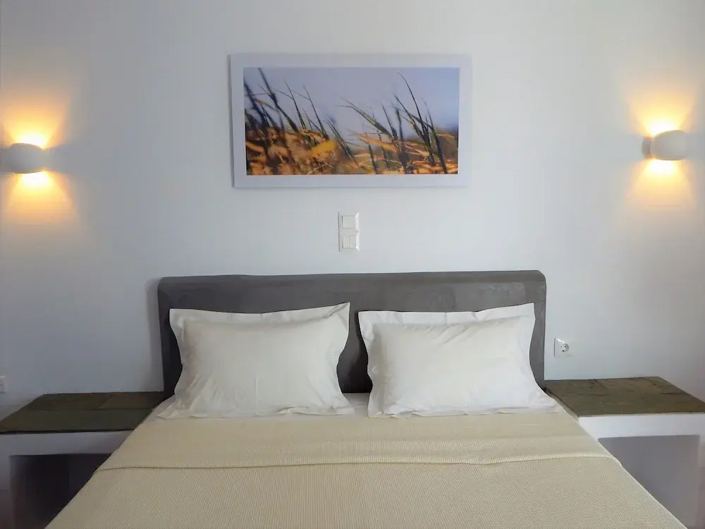 Comfort Double room with balcony and with partial sea view (full double bed)