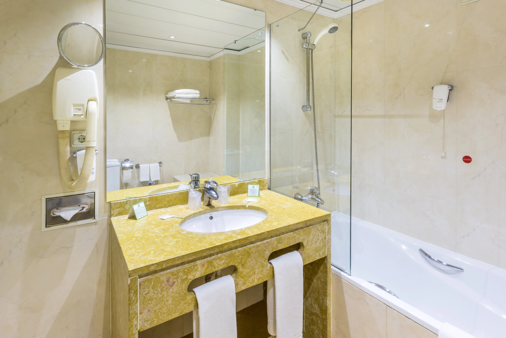 Holiday Inn Lisbon by IHG - Général