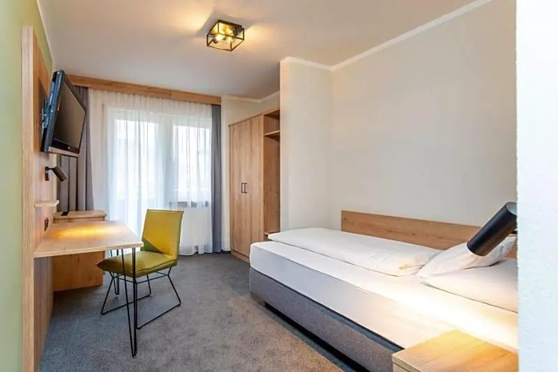 Hotel Schwan — 5