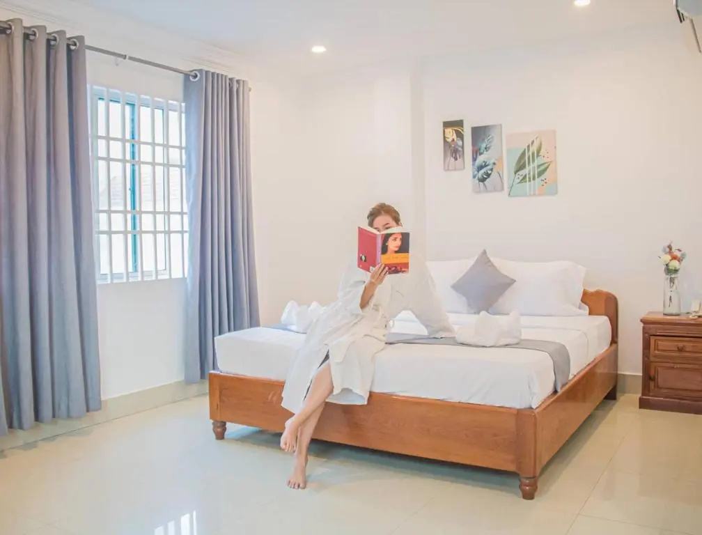 Deluxe Double room (full double bed)