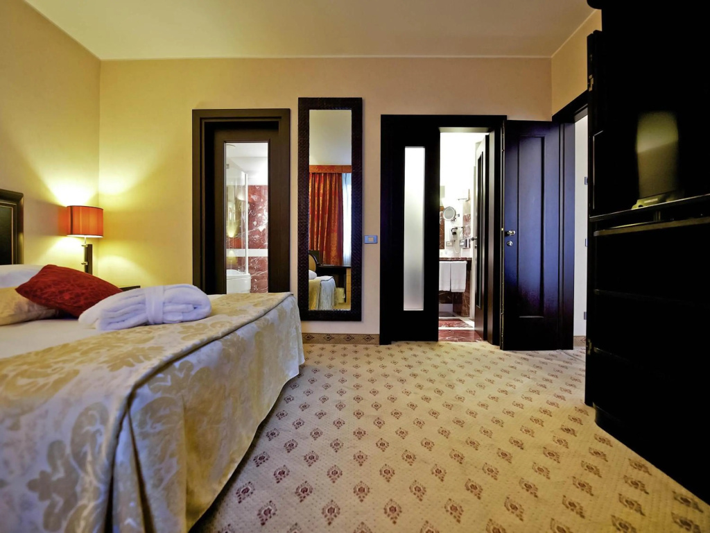 Hotel photo 40