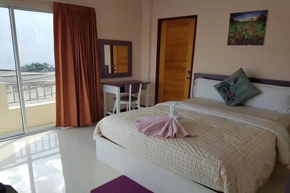 Standard Double room with balcony (full double bed)