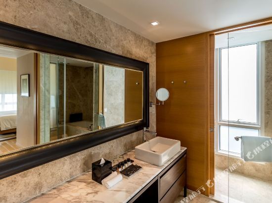 Lanson Place Bukit Ceylon Serviced Residences