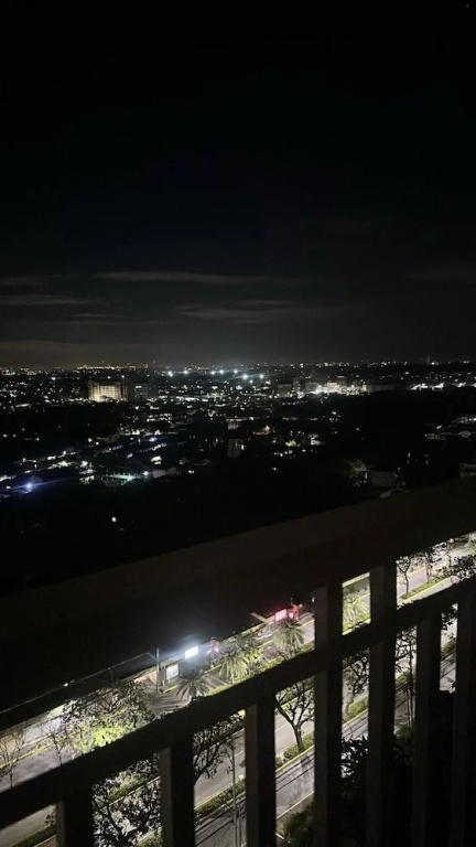 Lux 2BR Sky Condo With 24-hr Security, Fully Airconditoned & Basement Parking