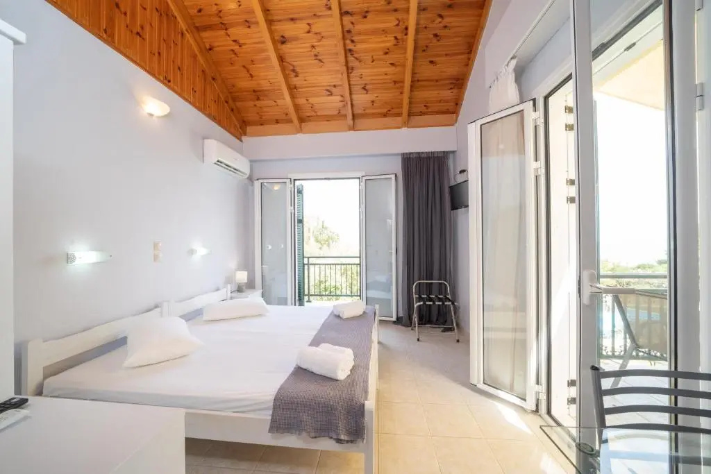 Standard Double room (twin beds)