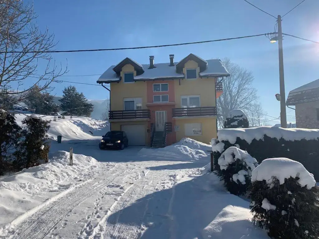 Apartmani Ćurković