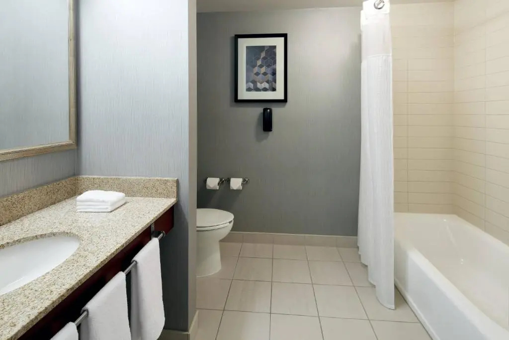 Fairfield Inn & Suites by Marriott Montreal Airport - Chambres