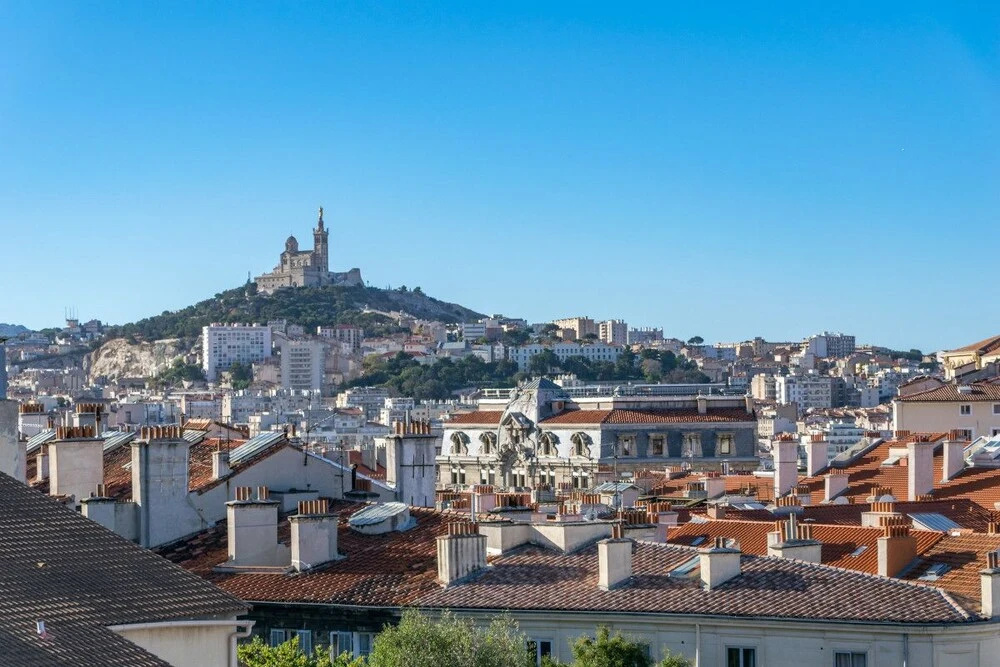 Rare - Nice Loft on the Rooftops of Marseille!