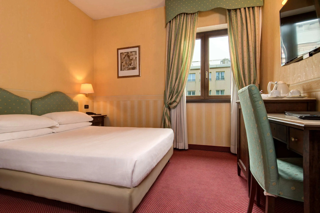 Classic Double room (full double bed)