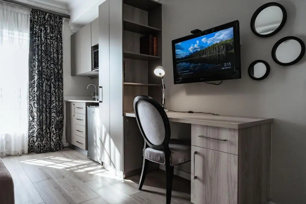 Luxury Suite