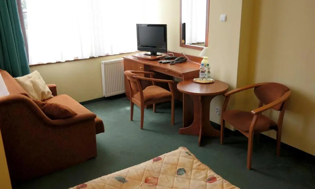 Comfort room