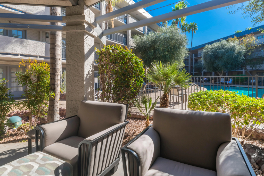 Balcony & Terrace