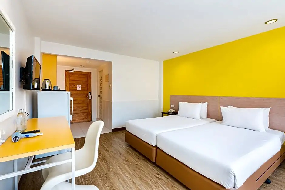 Deluxe Double room (twin beds)