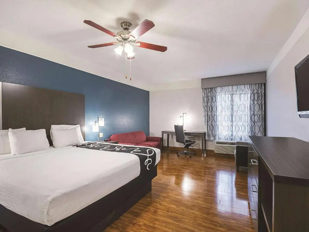 La Quinta Inn & Suites by Wyndham Kingwood Houston IAH Airpt - Chambres