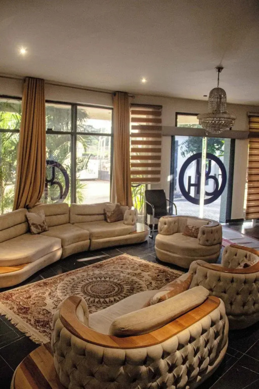 Uranium Continental Hotel — фото 3